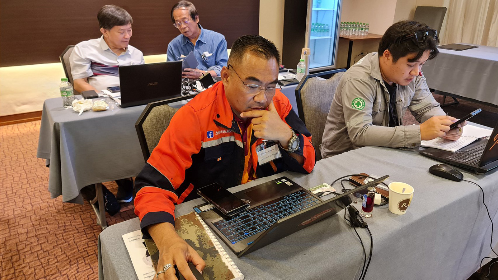 ผู้เข้าอบรมกำลังทดลองใช้เครื่องมือ ADTSpreadsheet